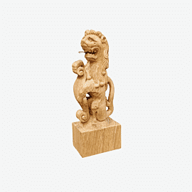 Solid Oak Hand-Carved Lion Heraldic Beast - H. 31 cm Base: W.7.5 x D.11.5 cm