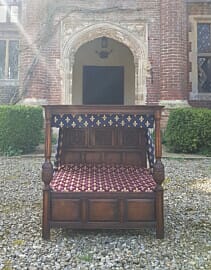 Miniature Luxury Oak Hand-Carved Pet Four-Poster Bed - H.72 x W.70 x D.74 cm - Last Piece Remaining!