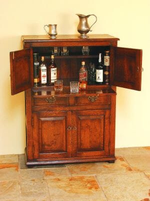 Oak Wine Cabinet - H.124 x W.91 x D. 46cm