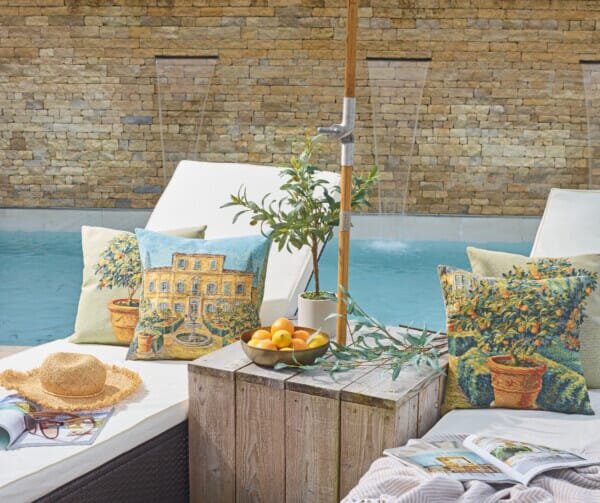 Tuscany Villa Pot Tapestry Cushion - 46x46cm (18