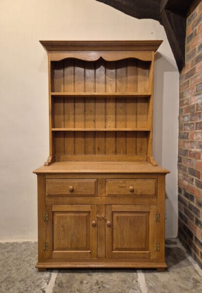 2-Door North Wales Oak Dresser & Rack - H.191 x W.107 x D. 49 cm - Last Piece Remaining!