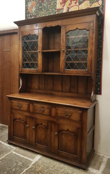 Flintshire Oak Dresser - H.203 x W.137 x D.49 cm - Last Piece Remaining!