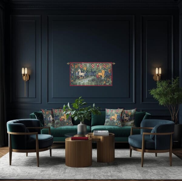 Heraldic Lion & Unicorn Loom Woven Tapestry - 47 x 86 cm (1'7