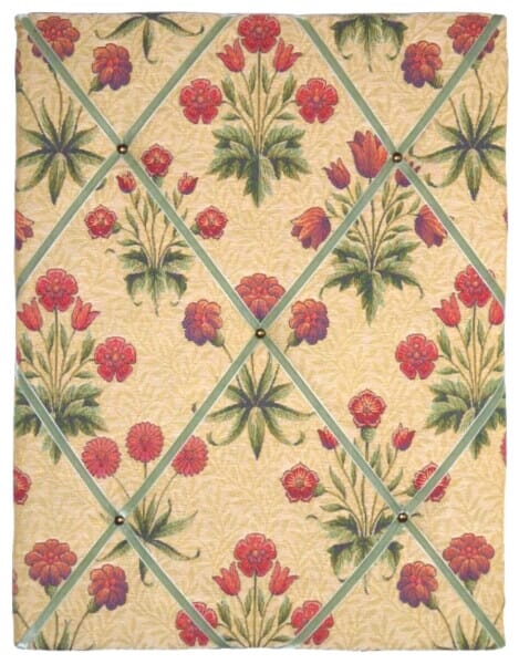 Morris Daisies Tapestry Memo Board