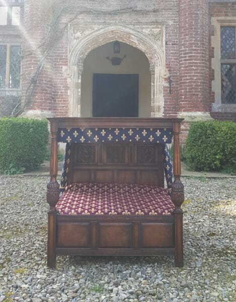 Miniature Luxury Oak Hand-Carved Pet Four-Poster Bed - H.72 x W.70 x D.74 cm - Last Piece Remaining!