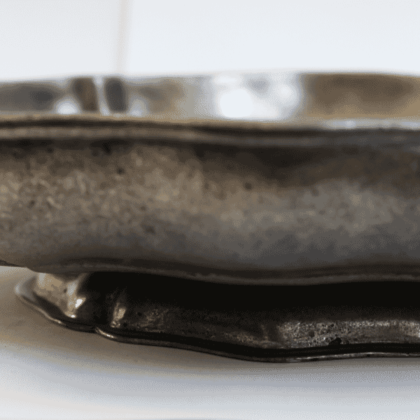 Decorative Pewter Dish - Approx. H.5 x W.27 x D.21 cm - Last Piece Remaining!
