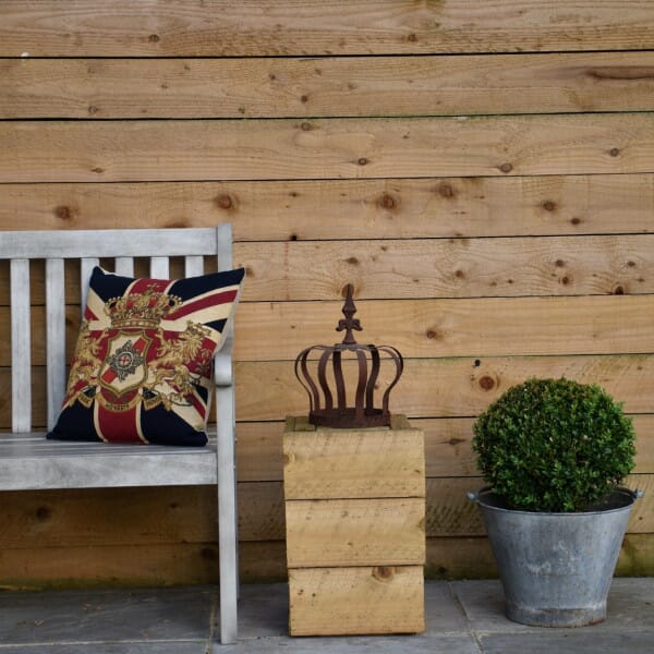 Union Jack Crest Tapestry Cushion - 46x46cm (18