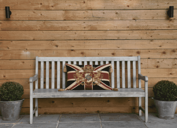 Union Jack Crest Large Tapestry Cushion With Tassels - 45x70cm (18”x27”)