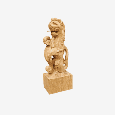 Solid Oak Hand-Carved Lion Heraldic Beast - H. 31 cm  Base: W.7.5 x D.11.5 cm