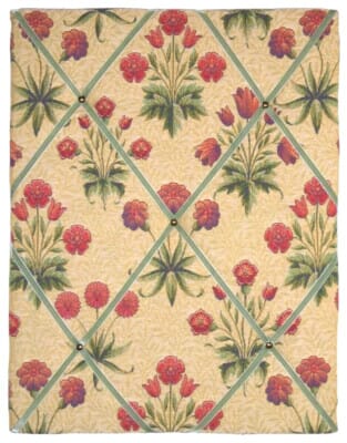 Morris Daisies Tapestry Memo Board